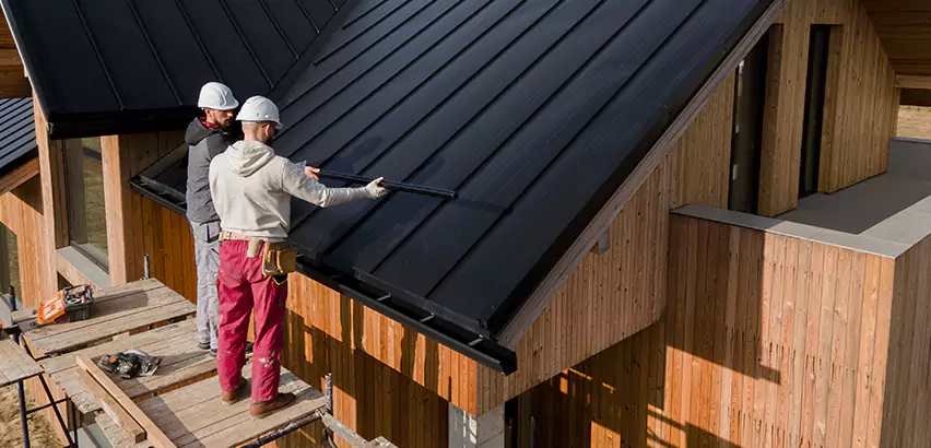 Metal Roof Maintenance in Clearlake