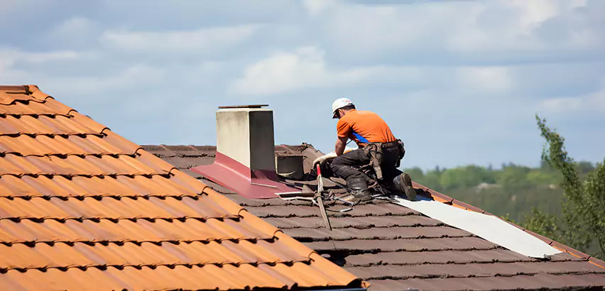Cedar Roof Maintenance in Clearlake